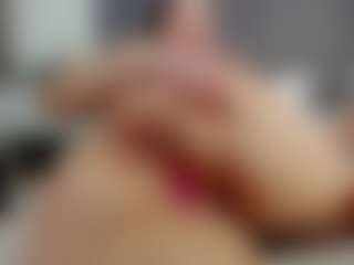 Laurel's Live Sex Cam Show
