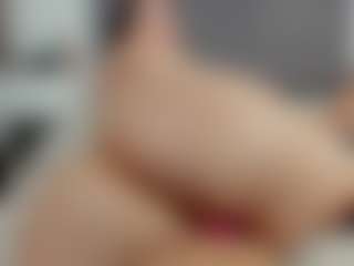 Laurel's Live Sex Cam Show