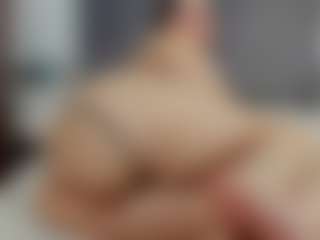 Laurel's Live Sex Cam Show