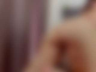 Laurel's Live Sex Cam Show