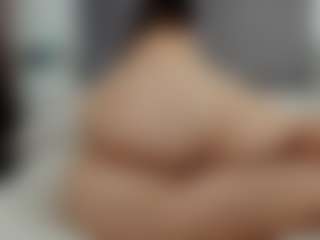 Live cam show with Laurel - BBW on CamClone