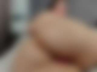 Laurel's Live Sex Cam Show
