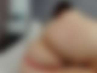 Laurel's Live Sex Cam Show