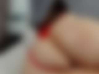 Live cam show with Laurel - Bedroom Lovense on StripNow