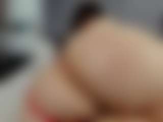 Live cam show with Laurel - HD MILF on sexytreat.net