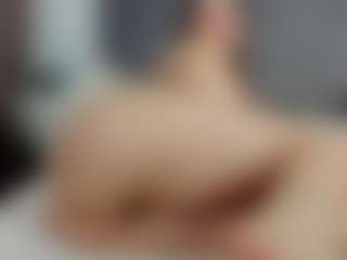 Laurel's Live Sex Cam Show
