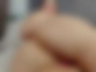 Laurel's Live Sex Cam Show