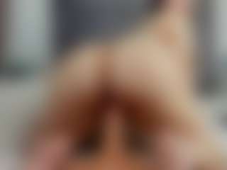 Laurel's Live Sex Cam Show