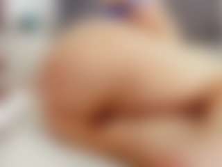 Laurel's Live Sex Cam Show