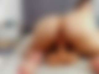Laurel's Live Sex Cam Show