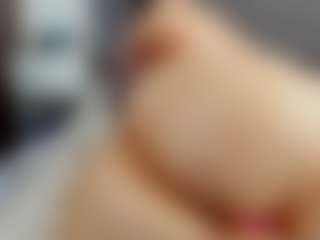 Live cam show with Laurel - BBW Mature on https://playwithruby.com