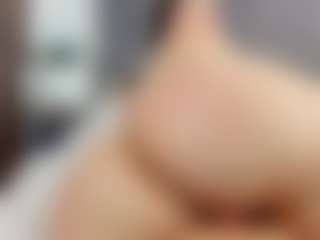 Laurel's Live Sex Cam Show