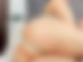 Laurel's Live Sex Cam Show