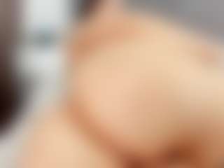 Laurel's Live Sex Cam Show