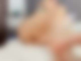 Laurel's Live Sex Cam Show