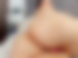 Laurel's Live Sex Cam Show