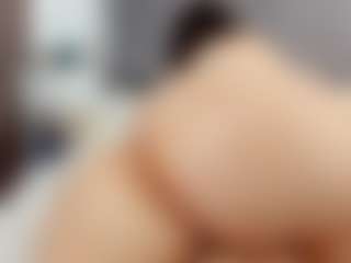 Laurel's Live Sex Cam Show