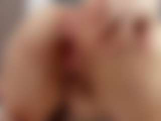 Laurel's Live Sex Cam Show