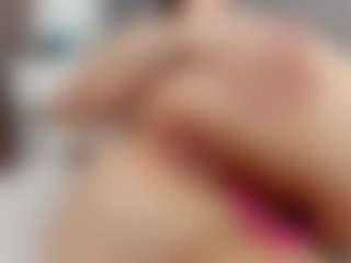 Laurel's Live Sex Cam Show