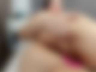 Laurel's Live Sex Cam Show