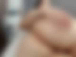 Laurel's Live Sex Cam Show