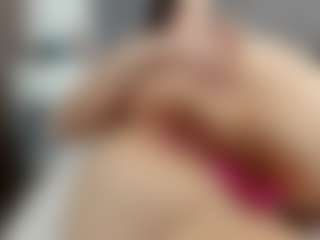 Laurel's Live Sex Cam Show