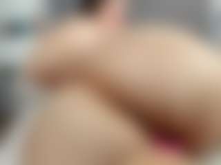 Laurel's Live Sex Cam Show