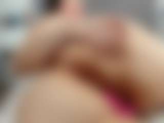 Live cam show with Laurel - Mature Young Adult on Camsoda