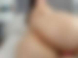 Laurel's Live Sex Cam Show