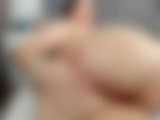 Laurel's Live Sex Cam Show