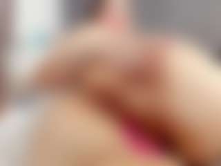 Live cam show with Laurel - Hairy Pussy Toys on Camsoda