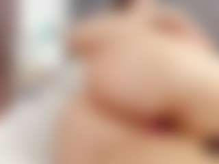 Laurel's Live Sex Cam Show