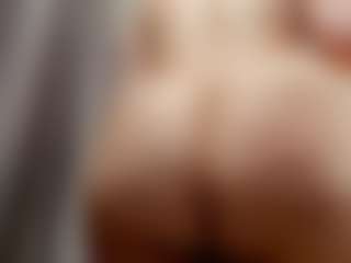 Laurel's Live Sex Cam Show