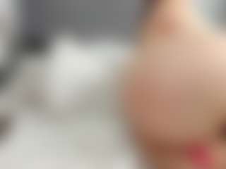 Laurel's Live Sex Cam Show