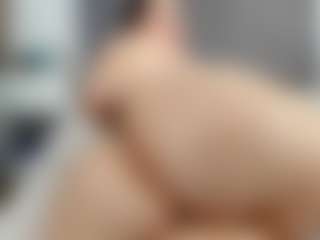 Laurel's Live Sex Cam Show