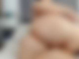 Laurel's Live Sex Cam Show