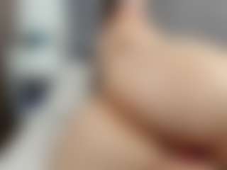 Laurel's Live Sex Cam Show