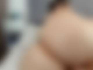 Laurel's Live Sex Cam Show