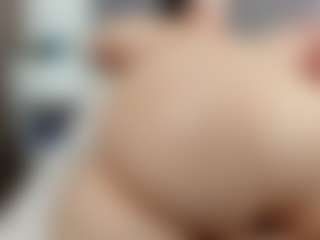 Laurel's Live Sex Cam Show