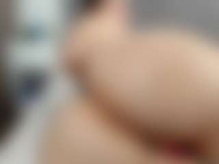 Laurel's Live Sex Cam Show