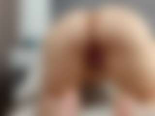 Laurel's Live Sex Cam Show