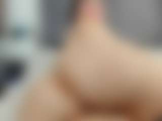 Laurel's Live Sex Cam Show