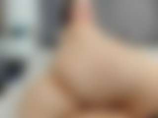 Laurel's Live Sex Cam Show