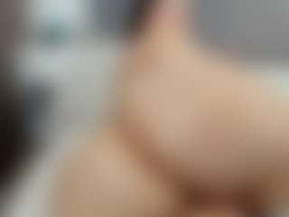 Laurel's Live Sex Cam Show