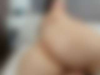 Laurel's Live Sex Cam Show