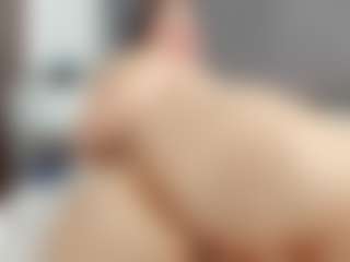 Laurel's Live Sex Cam Show