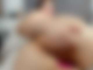 Laurel's Live Sex Cam Show