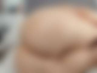 Laurel's Live Sex Cam Show