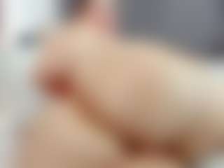 Laurel's Live Sex Cam Show