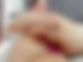 Laurel's Live Sex Cam Show